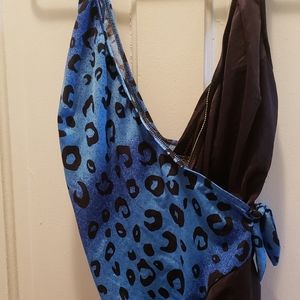 Maxine of Hollywood one piece swimsuit .Size XL.  Never worn . Black, blue print